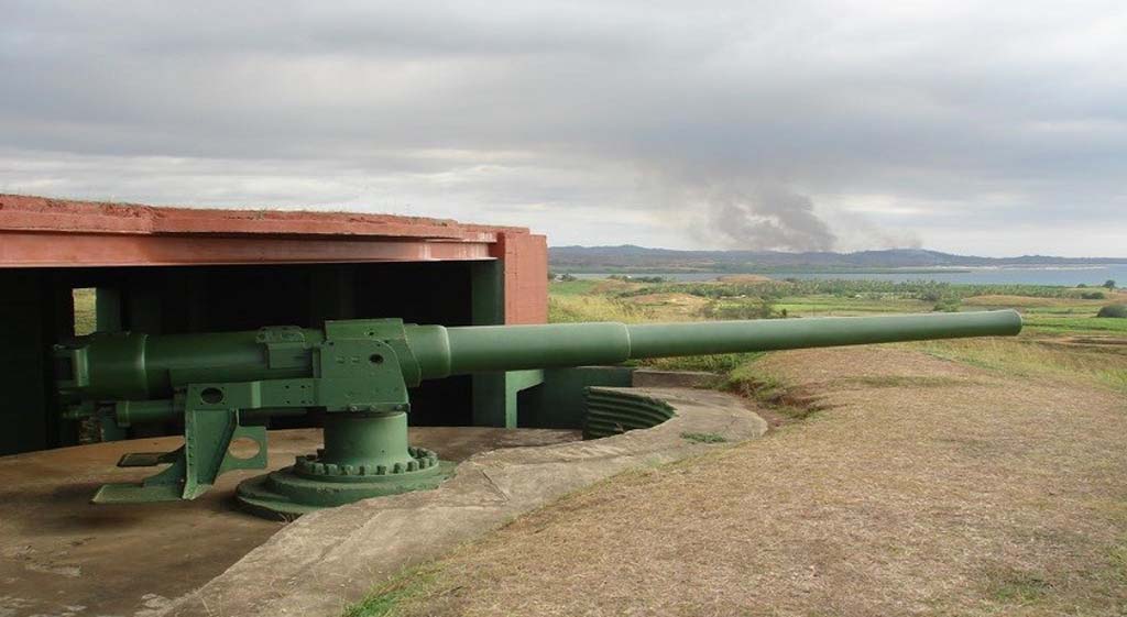 “6-inch naval gun and bunker” Source: https://www.tripadvisor.com/Attraction_Review-g612490-d3240252-Reviews-Momi_Bay_Battery_Historic_Park-Denarau_Island_Viti_Levu.html?m=19905